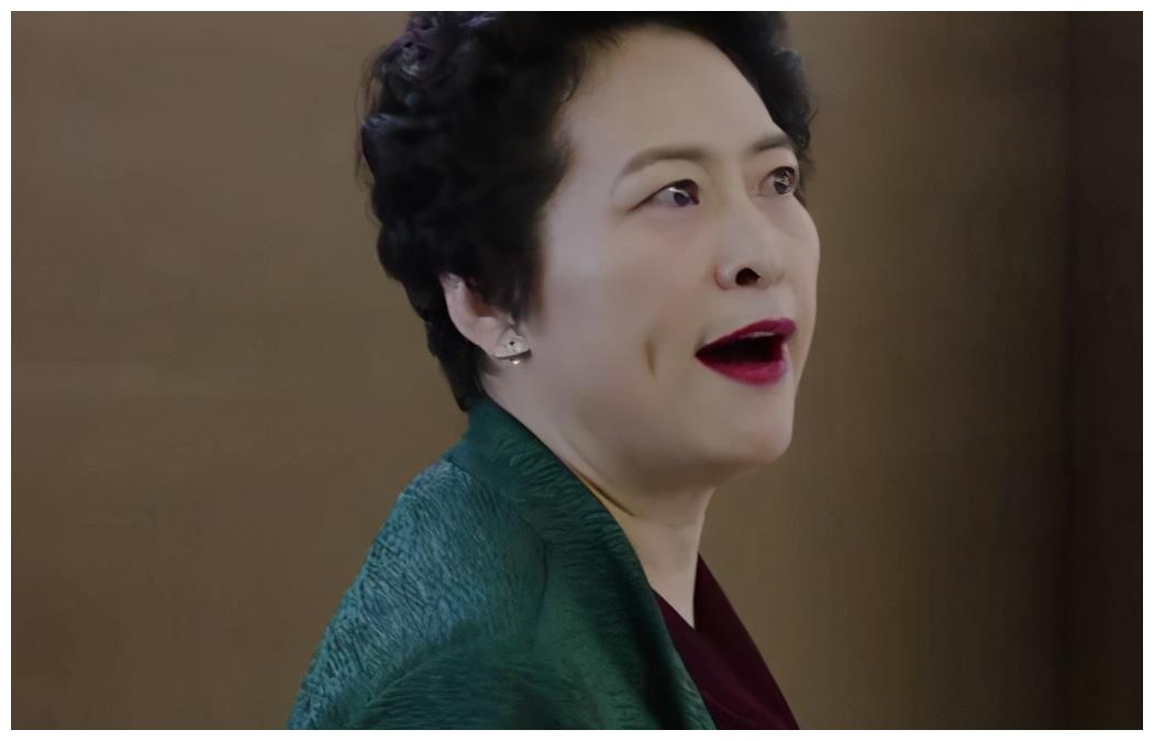 本是戏曲演员靠演妈妈走红拒绝采访笑称怕抢了女儿风头