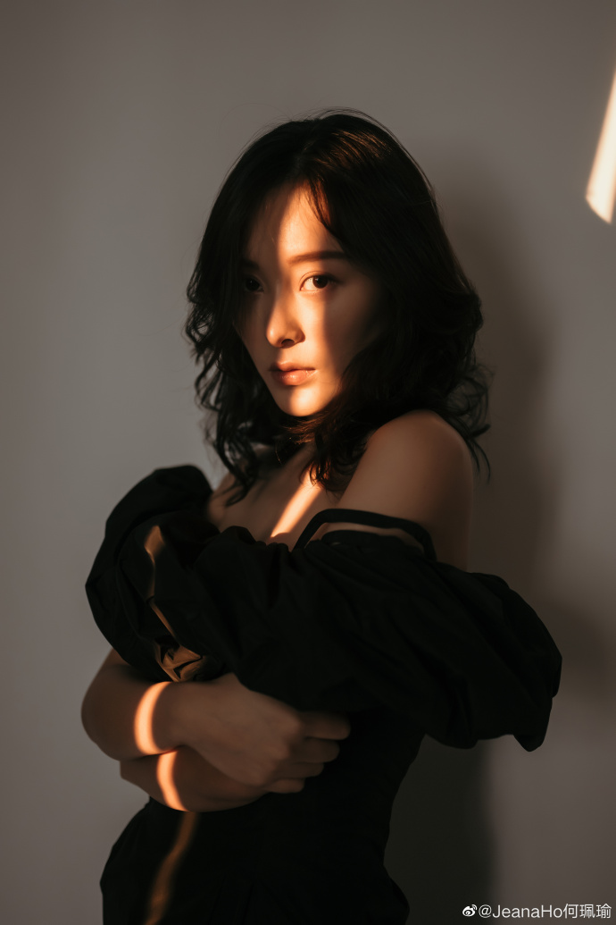 美女艺人jeanaho何珮瑜迷人美照很好看啊_高清图集_新浪网