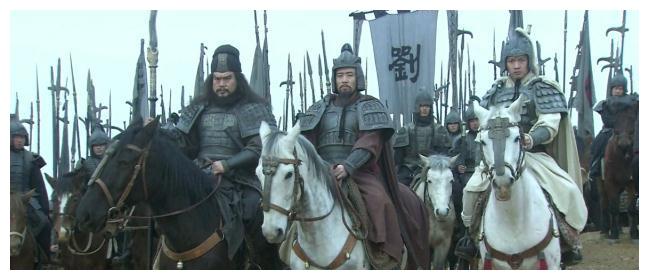 从卖草鞋翻身成一国之君,刘备身上有三大特点是别的君主做不到的|刘备|君主|关羽_新浪新闻