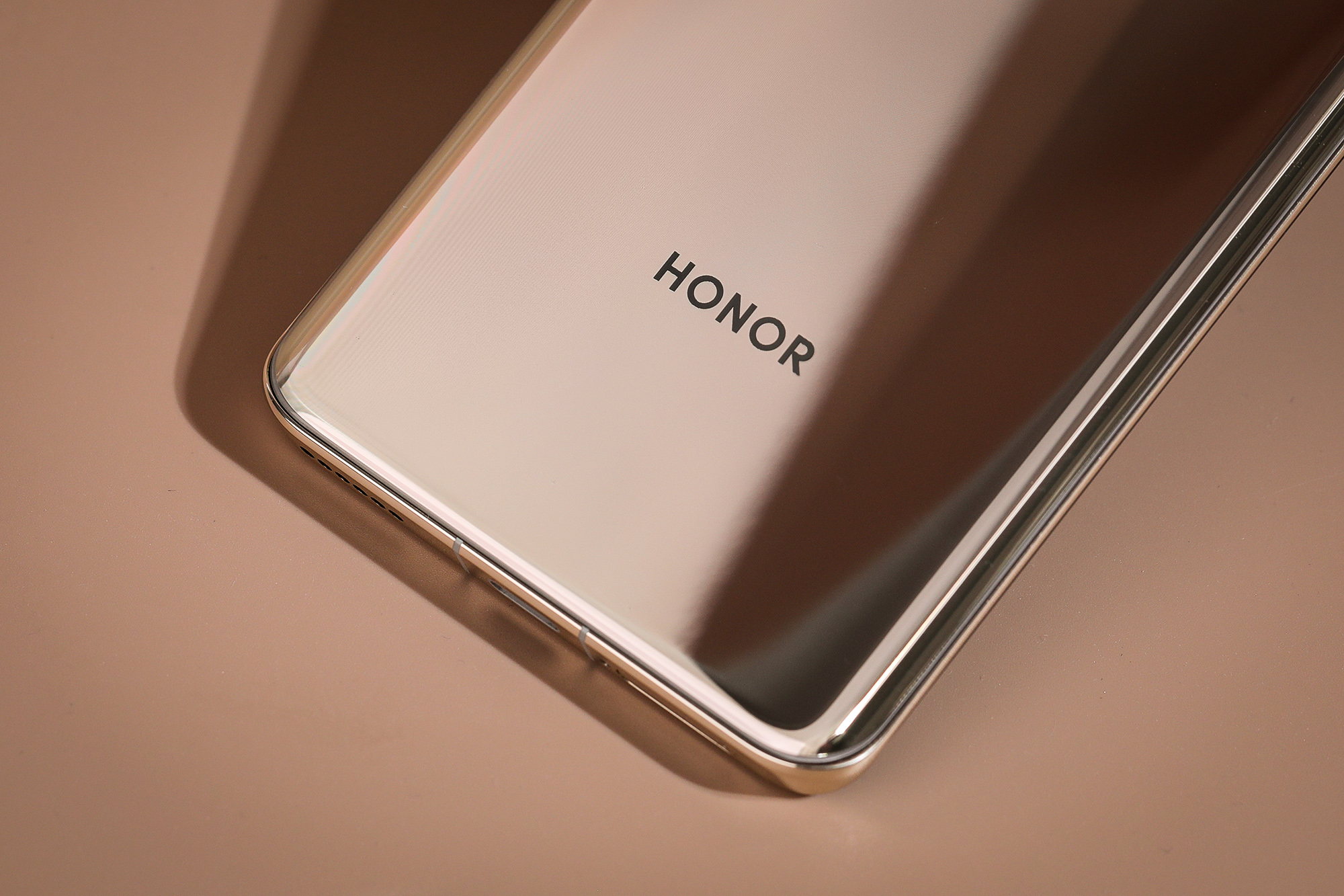 荣耀magic4图赏首款支持ltpo高频pwm调光的旗舰手机