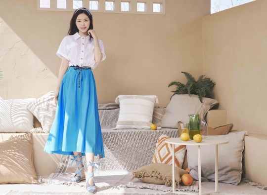 【美天棋牌】韩国女艺人孙娜恩拍代言品牌最新宣传照