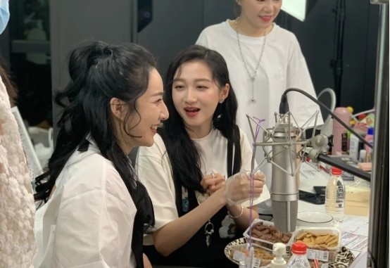 从直播女王到跨界先锋,薇娅的每一步都彰显坚韧与智慧|薇娅_新浪新闻