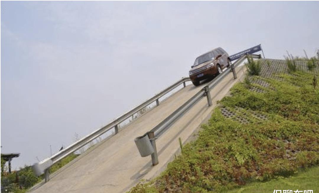 新手司机开自动挡的车如何下长坡?记住这方法,不然真的很毁车|自动挡|