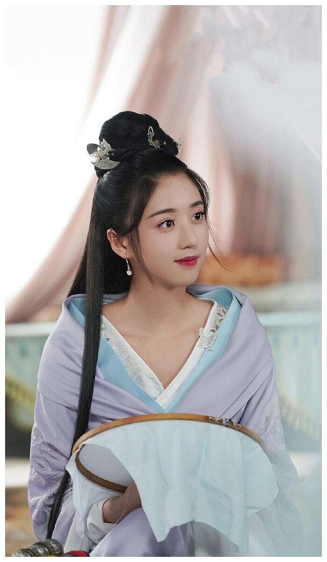 山寨小萌主李凯馨美图分享山贼女大王嫁入太子府的逆袭之路