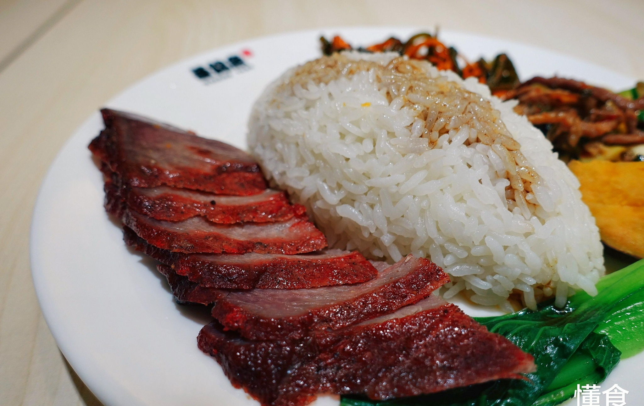 经典快餐叉烧肉盖饭汤汁浓郁肉质鲜嫩做法简单超容易