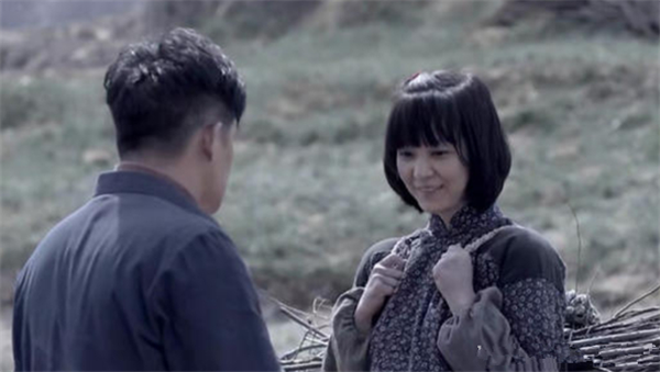 平凡的世界：二流子王满银，凭什么追到了村花乖乖女孙兰花？