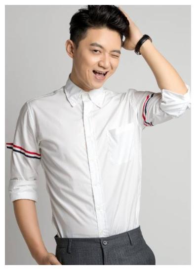 山东电视台主持人李鑫辞职做主播,曾接到噩耗后坚持录制节目