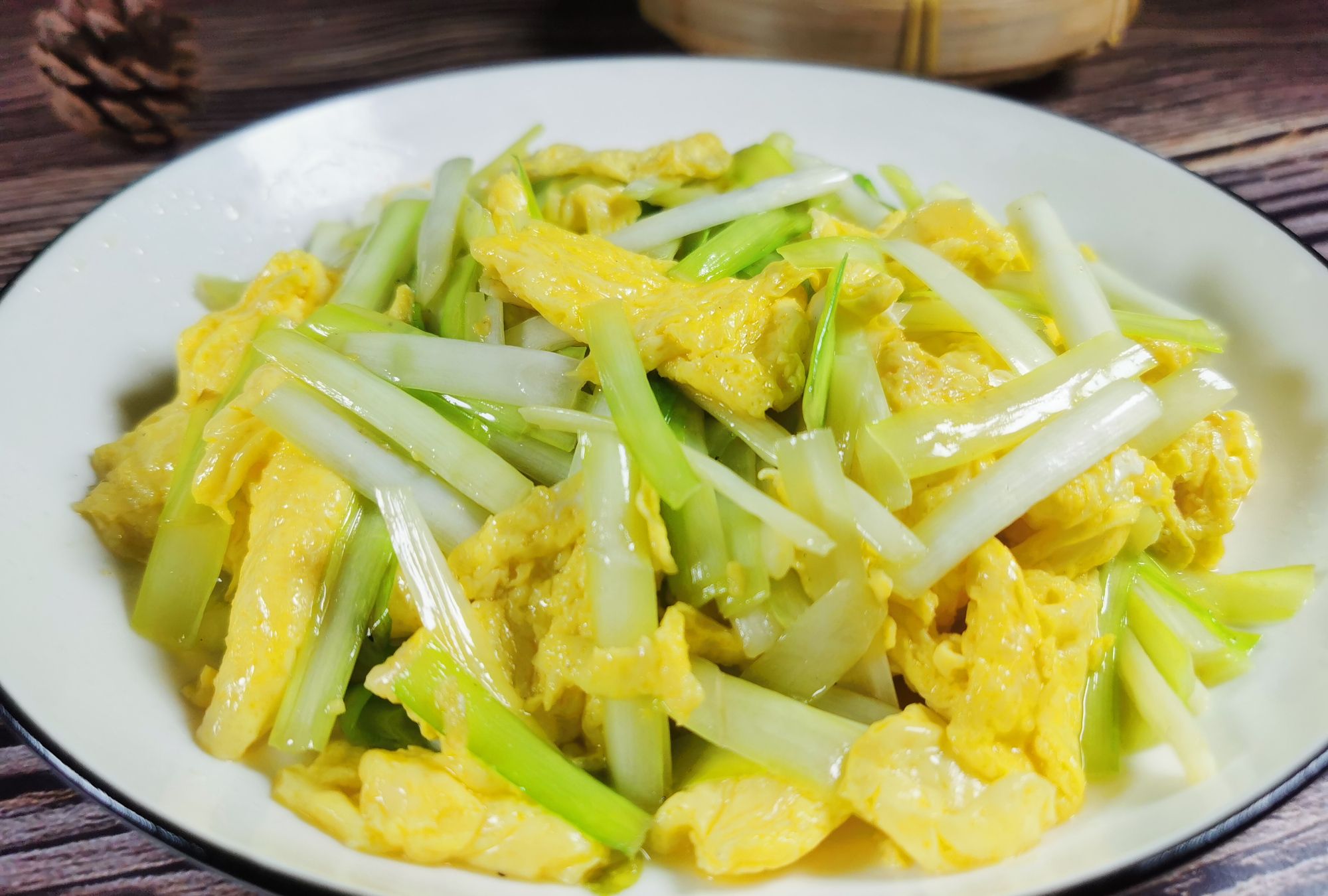 韭黄炒鸡蛋怎么做才最好吃?只需多加这一步,鸡蛋鲜嫩,营养美味