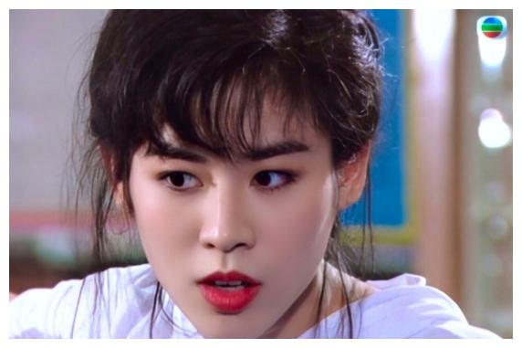 都说宣萱靠气质出道,那是你没见过她23岁旧照,惊艳了时光