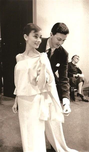 人间天使与性感女神200张老照片回顾赫本与梦露的美艳人生