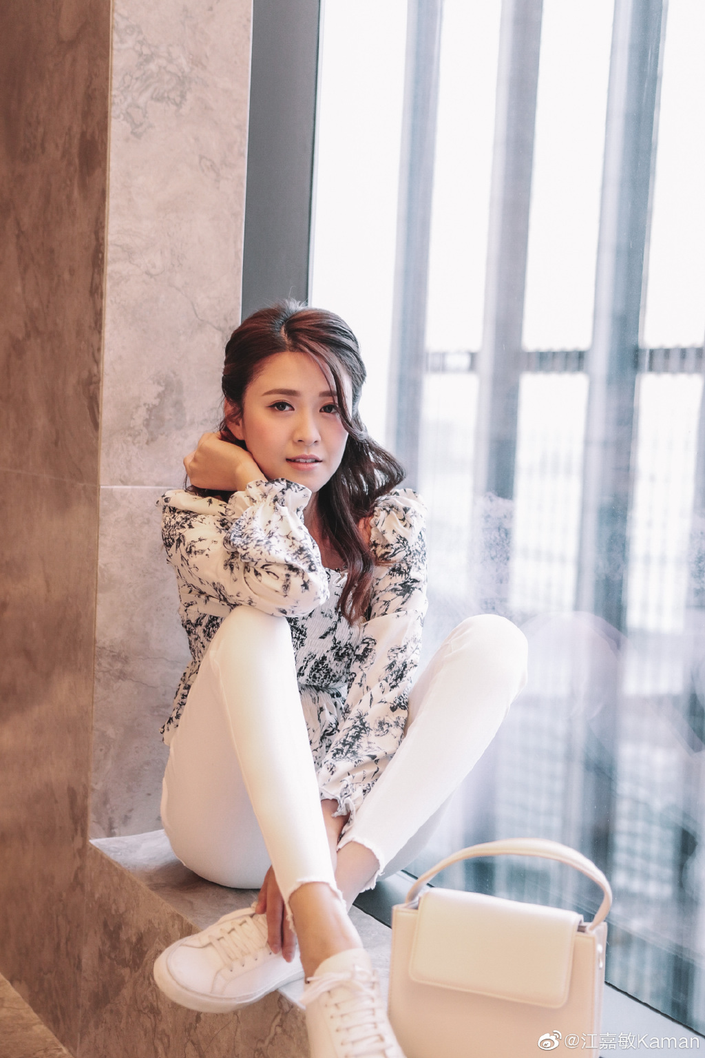 美女艺人江嘉敏迷人写真美照好妩媚