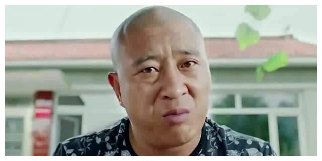 《乡村爱情》两代"赵四", 一个让赵本山丢脸, 另一个傍身潘长江