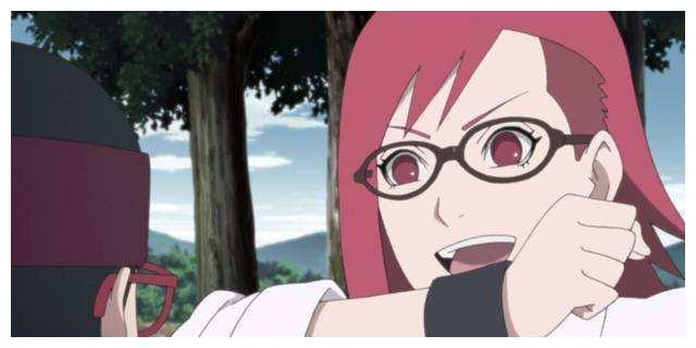 佐良娜为什么戴眼镜?故意玩梗影响颜值,还是为了填补香磷的遗憾