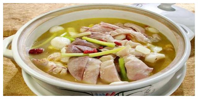 美食湖南,经典湘菜——口蘑汤泡肚,肚尖脆嫩,汤清鲜香扑面来