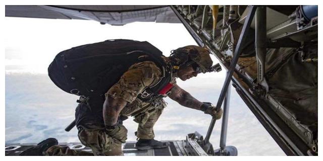 拥有“免死金牌”的兵种！战场上手无寸铁随便跑，敌军见了都得躲休闲区蓝鸢梦想 - Www.slyday.coM