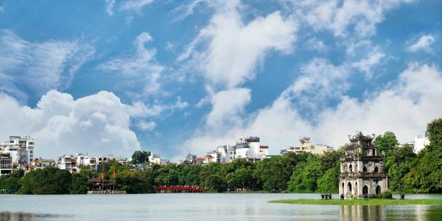 越南第二大城市，做过多个朝代都城，已有千余年历史