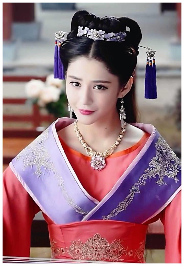 名不副实的十大绝世美女,杨紫刘雨欣秦海璐颖儿徐璐,谁最尬?