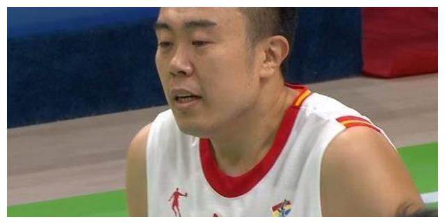 2节狂胜30分！郭艾伦助攻周琦暴扣，赵继伟狂飙三分，杨鸣笑了休闲区蓝鸢梦想 - Www.slyday.coM