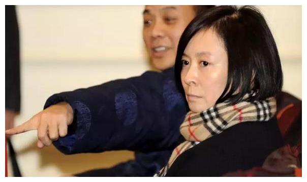 王京花凭一己之力掏空华谊白手起家用14年攒起巨星大军