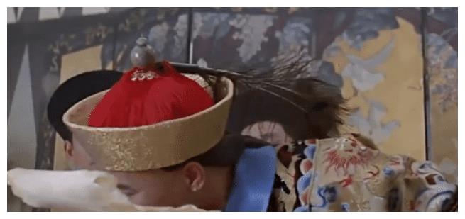 徐克满汉全席血亏借镇店之宝拍戏熊欣欣即兴一口咬掉80万