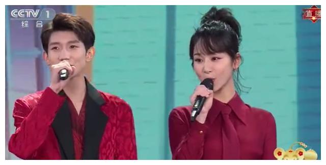 为何杨紫不与王俊凯在央视春晚合唱?杨紫接受采访:我是单身