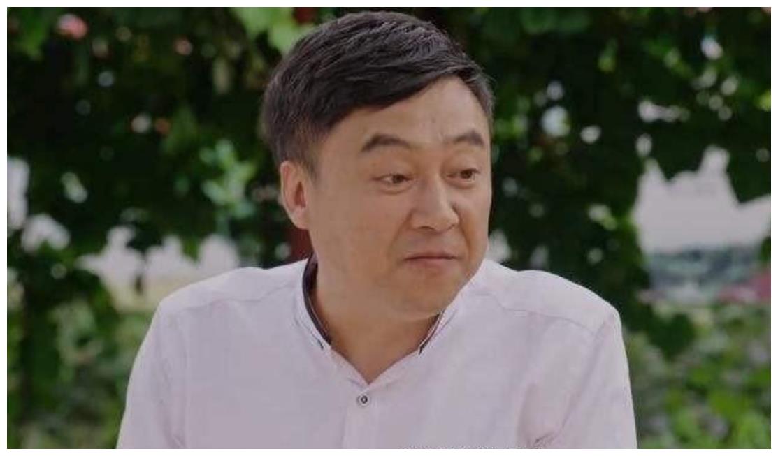 乡村爱情里的张中维为什么去象牙山庄原因两字现实