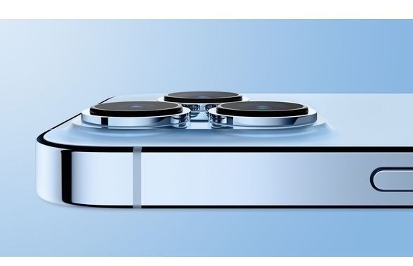 时讯：iPhone 14 Pro Max镜头太大，桌面放不稳，激凸严重？休闲区蓝鸢梦想 - Www.slyday.coM