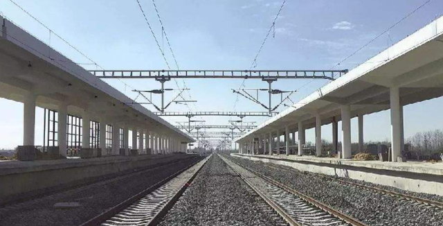 贵兴铁路项目摘自国发2号文件,介绍为贵州高速铁路客运网"贵阳一兴一