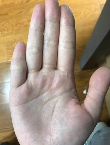 小拇指过三关是衣食无忧的体现福禄佳财运好子女缘强