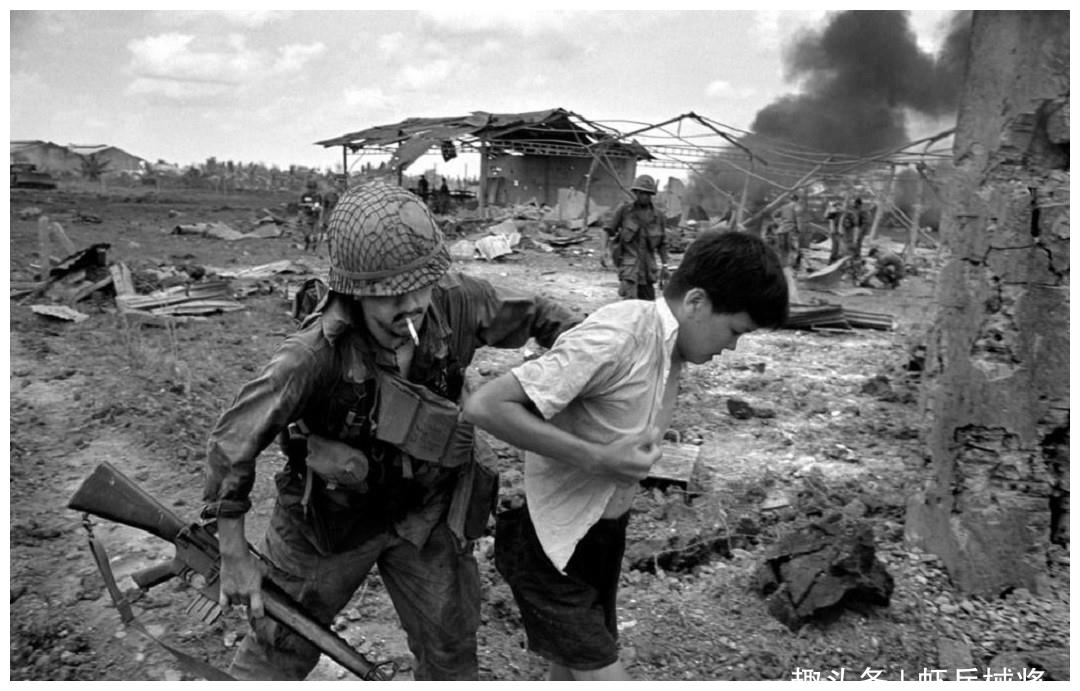 土里埋着8000万枚炸弹,根本不能耕种|老挝|炸弹|越南战争_新浪新闻