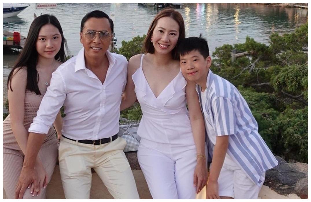 甄子丹老婆晒全家福,13岁儿子神似老爸颜值高,汪诗诗貌美状态佳