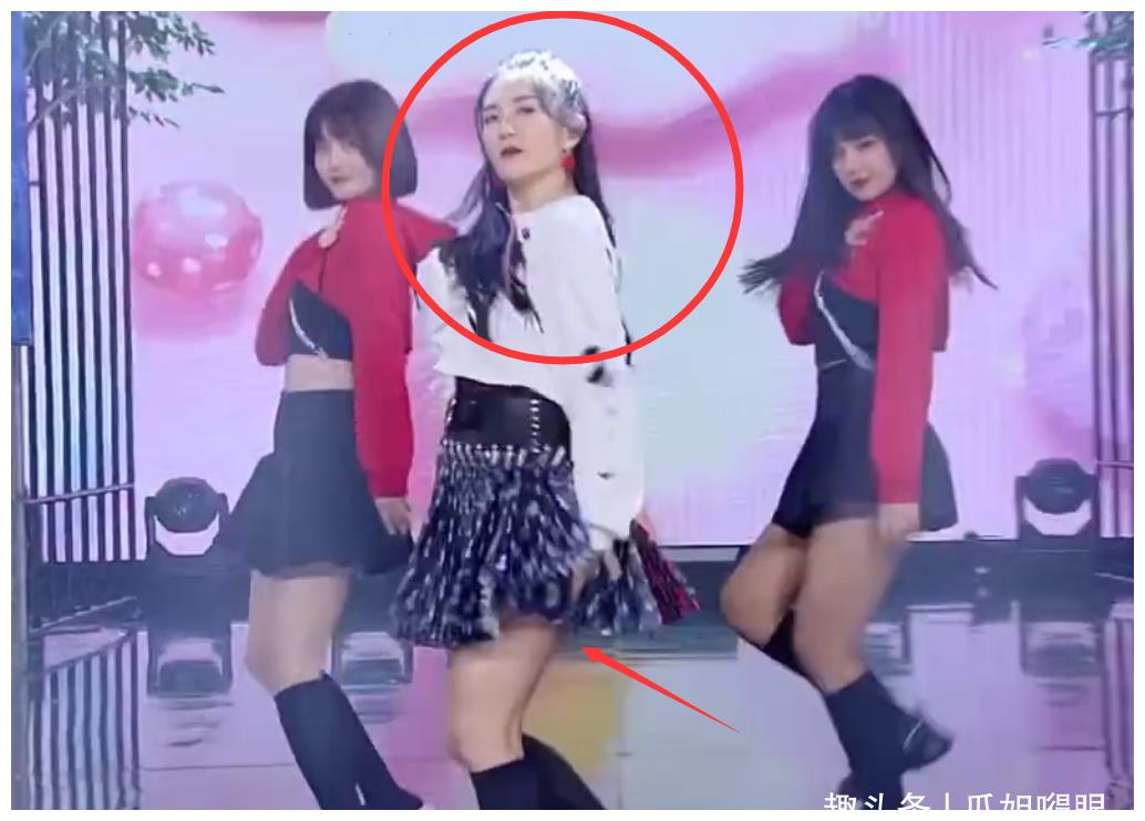 跳跳和俏俏对2胎女儿好吗?谢娜犹豫后说实话了!网友:够现实休闲区蓝鸢梦想 - Www.slyday.coM 跳跳和俏俏对2胎女儿好吗?谢娜犹豫后说实话了!网友:够现实休闲区蓝鸢梦想 - Www.slyday.coM