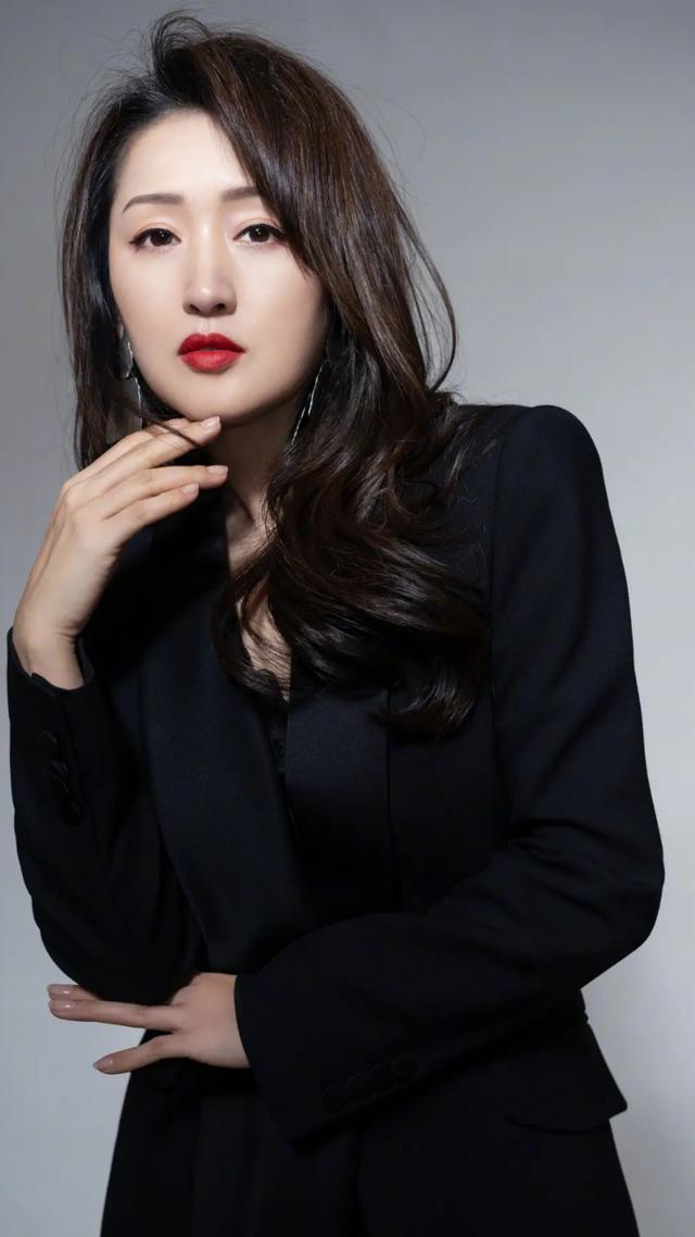 明星图集――杨钰莹!__财经头条