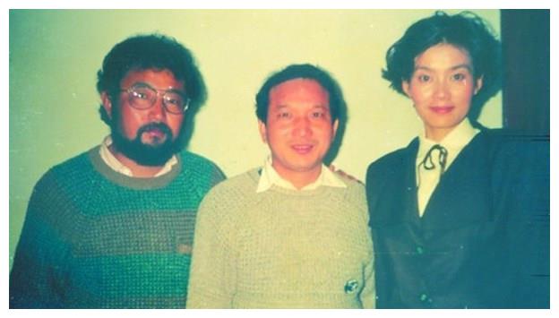 与小21岁王小丫一见钟情,31岁娶影后离婚,今72岁却仍孤身一人!