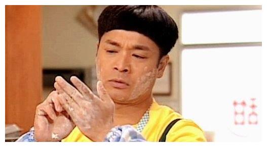 三次演智障获视帝,被大家视为张国荣接棒人,今娶了西游记红孩儿