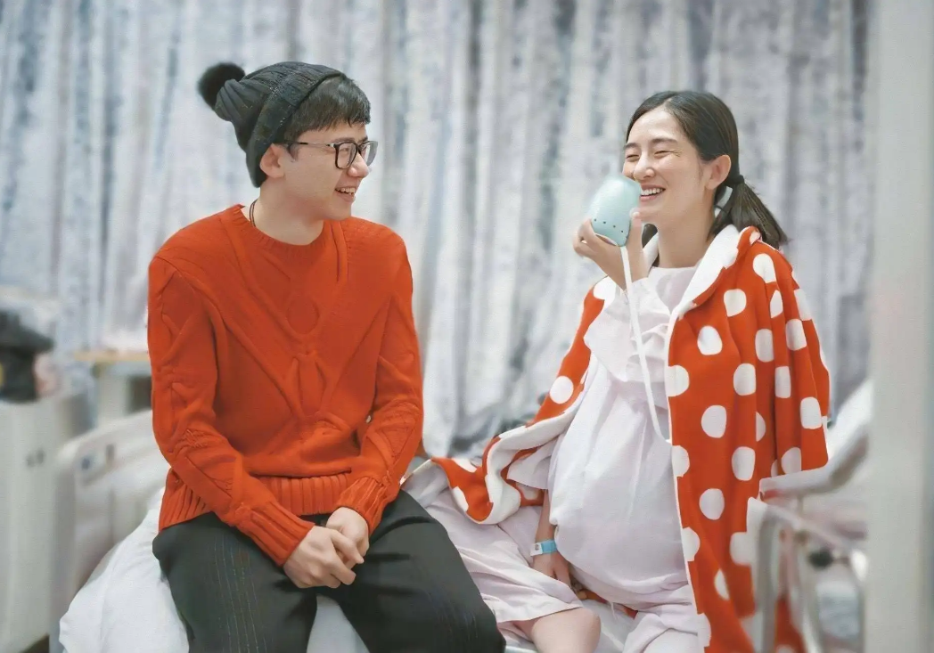 谢娜分享孕期痛苦经历遭吐槽,路人缘为何下降?网友调侃激怒张杰休闲区蓝鸢梦想 - Www.slyday.coM 谢娜分享孕期痛苦经历遭吐槽,路人缘为何下降?网友调侃激怒张杰休闲区蓝鸢梦想 - Www.slyday.coM