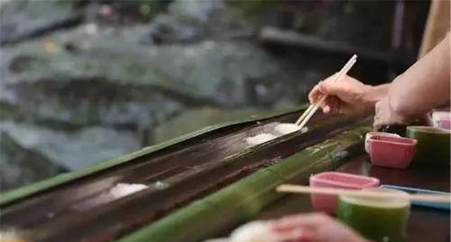 在日本火爆的“流水素面”,传入中国后,为何国人始终不愿买账?休闲区蓝鸢梦想 - Www.slyday.coM 在日本火爆的“流水素面”,传入中国后,为何国人始终不愿买账?休闲区蓝鸢梦想 - Www.slyday.coM