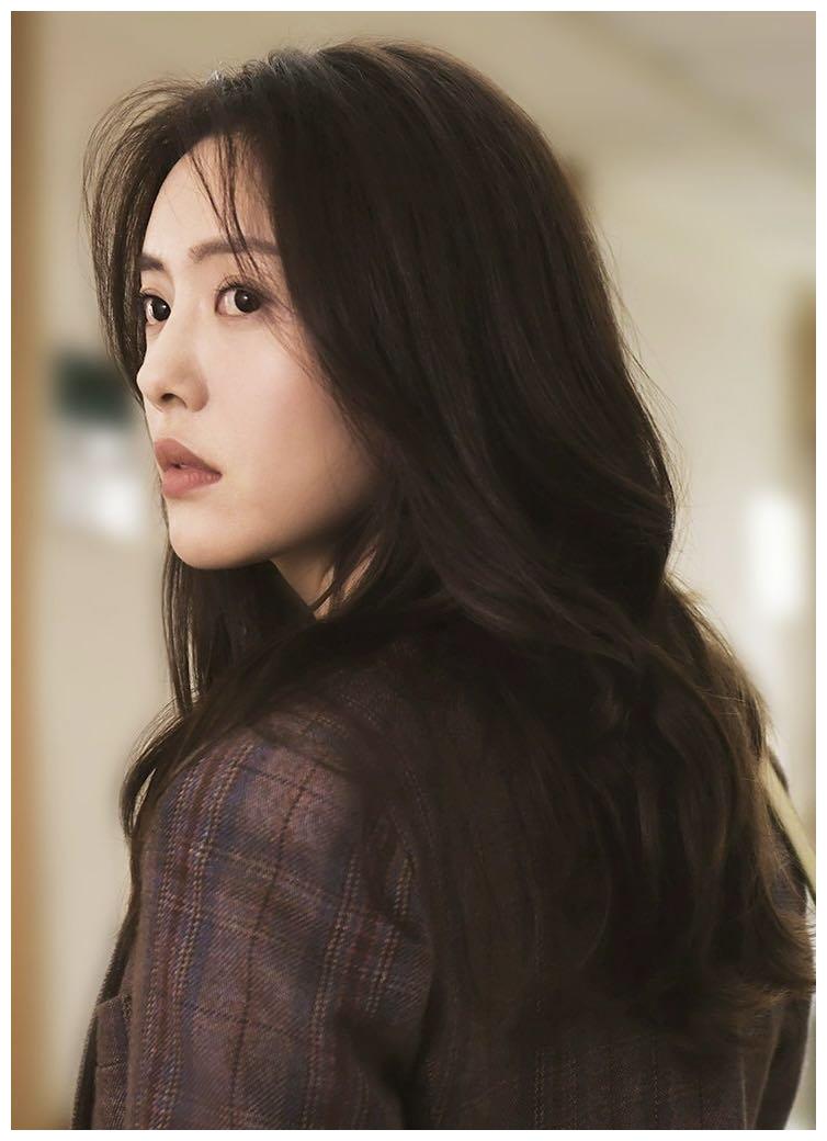 《紧急公关》圆满收官 蔡文静化身鹰瞳主笔许雯雯为正义发声__财经