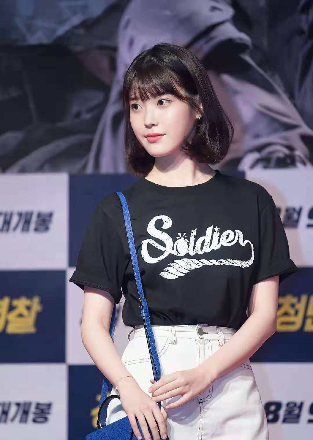 iu齐肩短发真的很适合她 给人一种很舒服的感觉_高清图集_新浪网