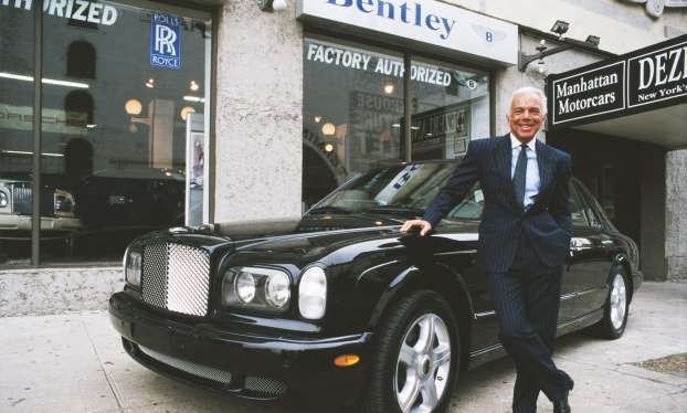 拉尔夫·劳伦(ralph lauren)也是该品牌的创始人,以对汽车的热爱而