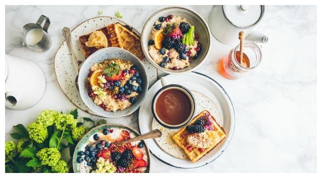 妻子烧了九年饭菜,一次生病求照顾被拒落泪,哭完选择和丈夫离婚休闲区蓝鸢梦想 - Www.slyday.coM 妻子烧了九年饭菜,一次生病求照顾被拒落泪,哭完选择和丈夫离婚休闲区蓝鸢梦想 - Www.slyday.coM