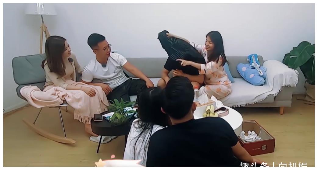 宁桓宇没遇见周安琴前常梦到去世的妈妈看歌手喝醉酒痛哭