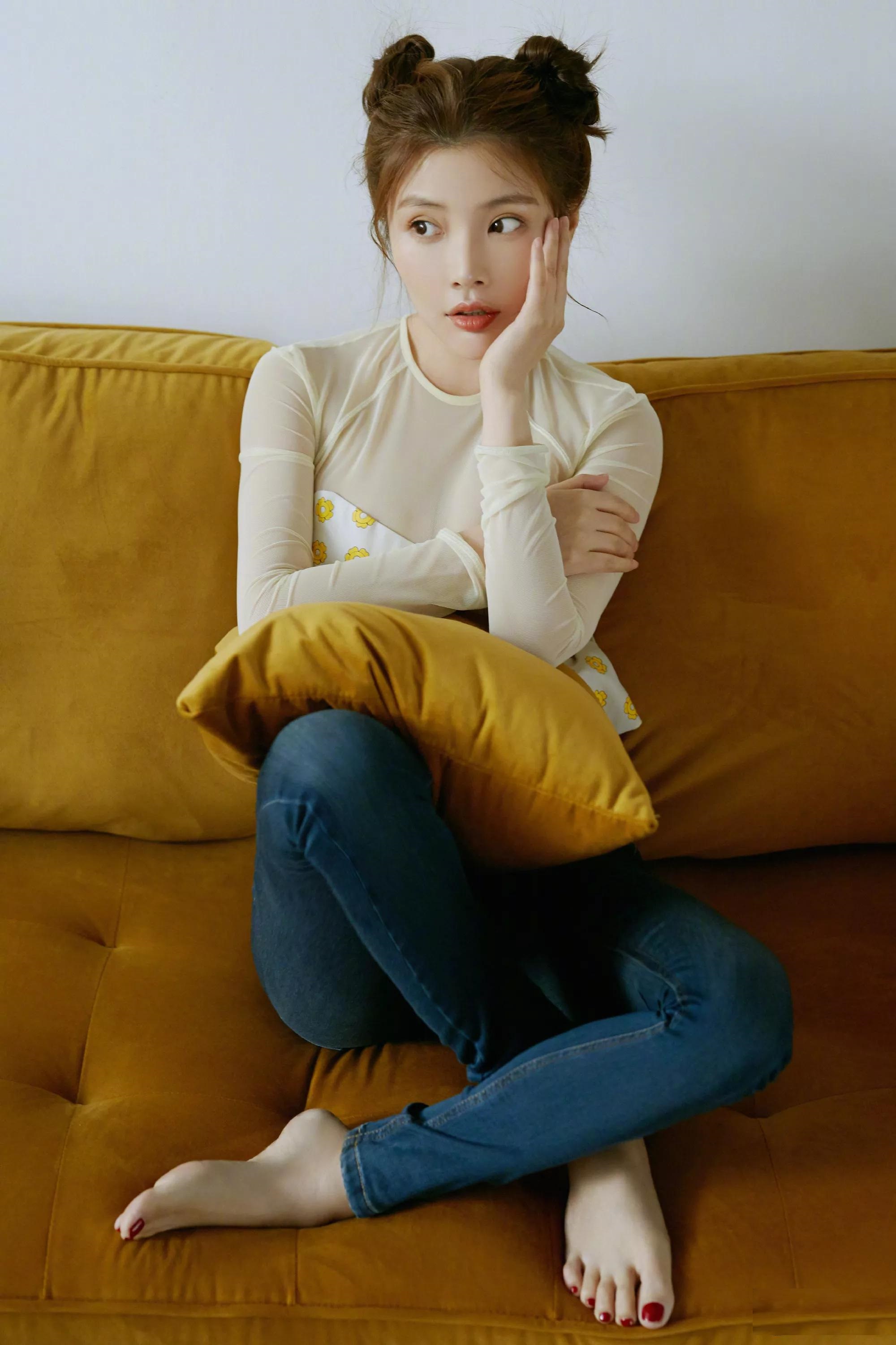 女星徐冬冬惊艳美照,魅力可人!