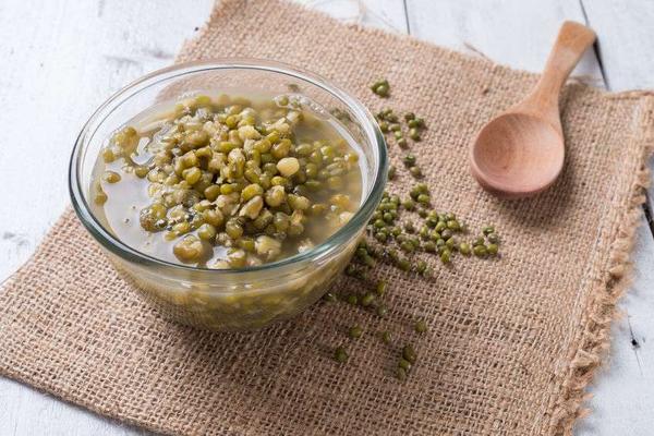 夏天天气炎热,不妨试试这6种食物,有清热解毒的功效,需了解休闲区蓝鸢梦想 - Www.slyday.coM 夏天天气炎热,不妨试试这6种食物,有清热解毒的功效,需了解休闲区蓝鸢梦想 - Www.slyday.coM