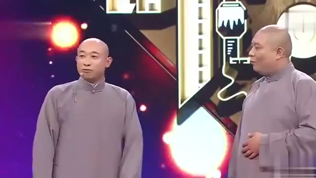 群英会:郝梦春携赵明轩上演《百依百顺》,明逗暗讽包袱不断