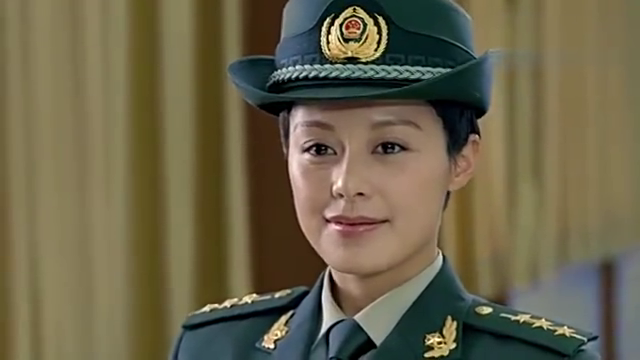 反恐特战队:美女识破男子真面目,找帅哥复合被拒绝!