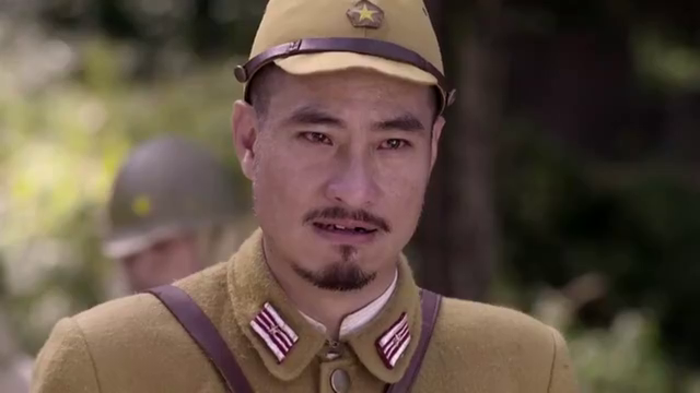 游击英雄:姑娘真是烈性子,巷子里被鬼子包围,上来就是一耳光