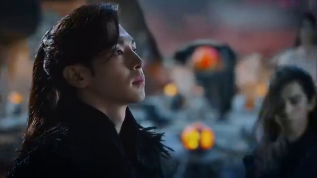 锦觅到魔界找旭凤旭凤表面上淡定内心说不定都笑成花了