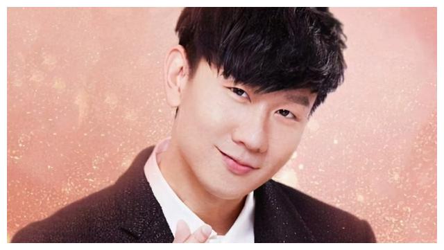 男歌手网络影响力排行榜,华晨宇第八,周震南第三,榜首让人意外