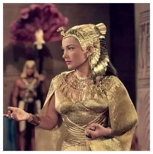 古埃及王室的婚俗为何父女兄妹皆可通婚秘密都在权钱二字